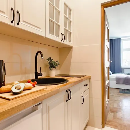 Hotel apartamentowy Main Square 4*