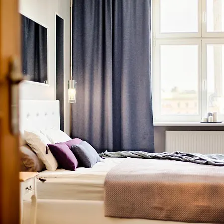 Hotel apartamentowy Main Square 4*