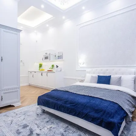 Main Square Hotel apartamentowy 4*