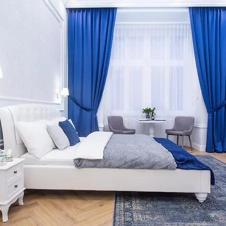 Main Square Hotel apartamentowy 4*