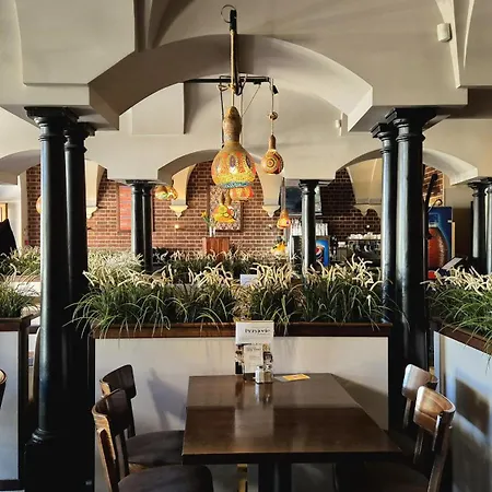 Main Square Apartmanhotel