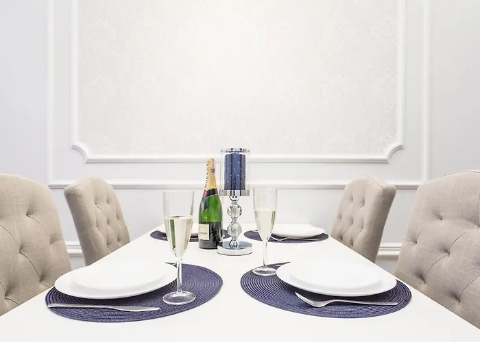 Aparthotel Main Square