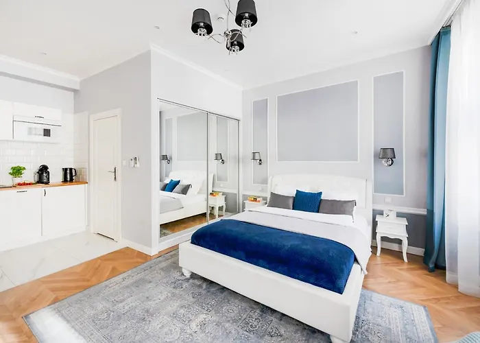 Main Square Apartmanhotel 4*