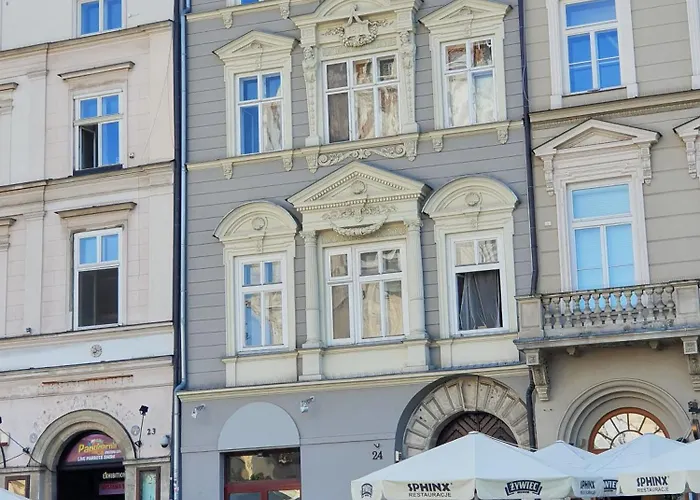 Main Square Apartmanhotel