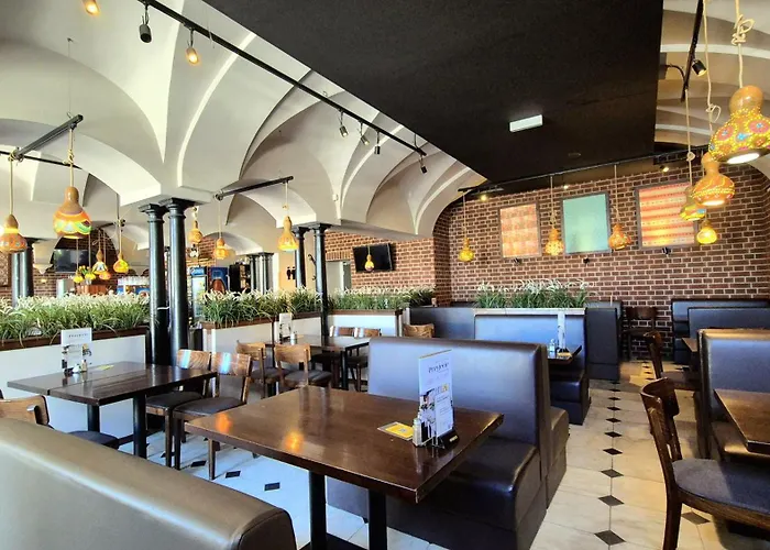 מלון דירות Main Square