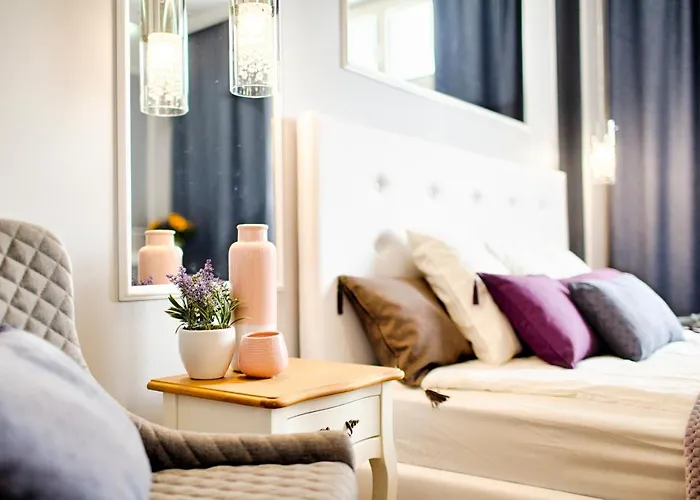 Main Square Aparthotel 4*