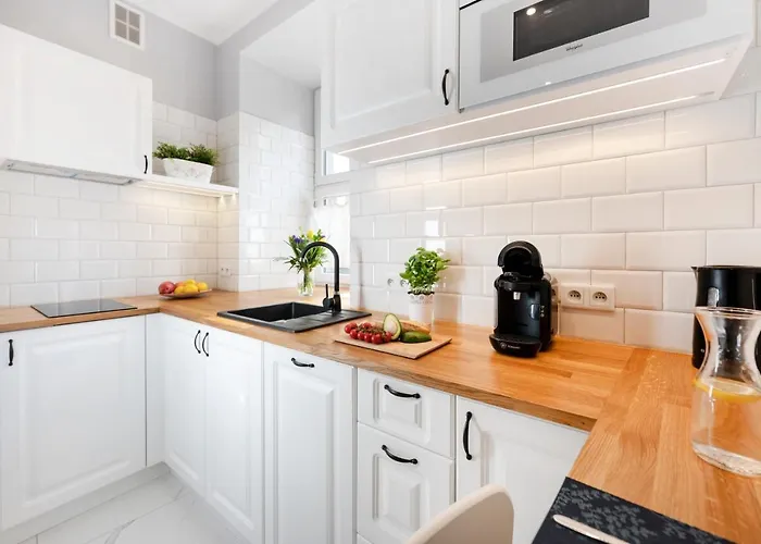 Main Square Aparthotel 4*