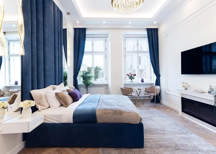 Aparthotel Main Square 4*