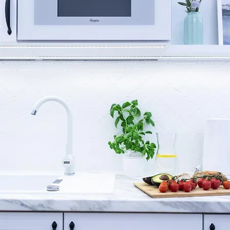 Main Square Apartmanhotel 4*